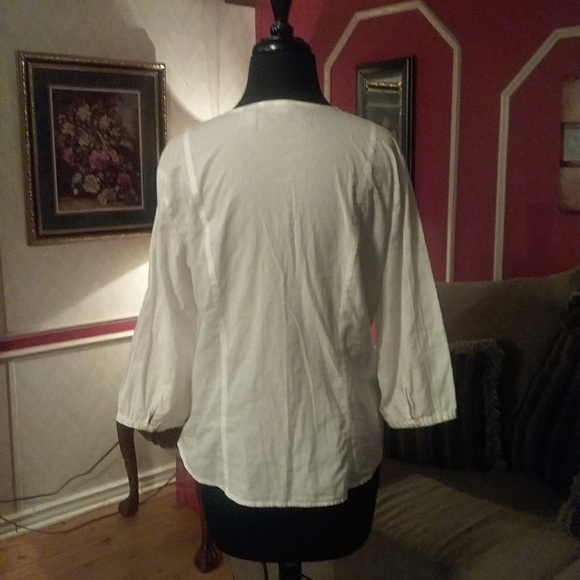 G. H. Bass & Co. Blouse - Picture 2 of 6